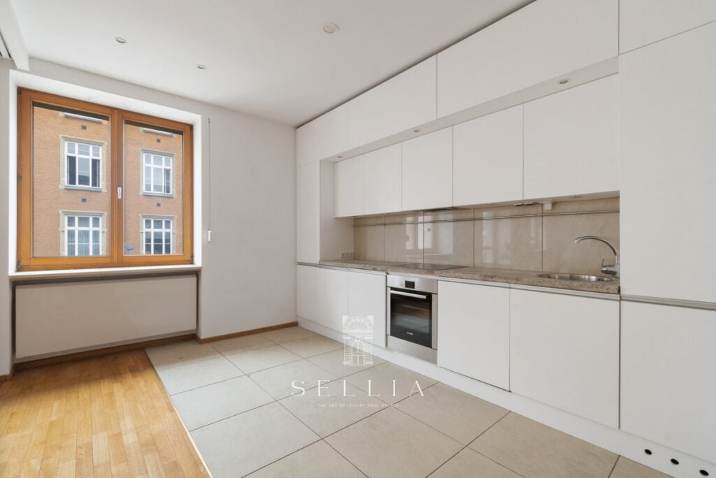 Nowoczesne, jasne mieszkanie na Powiślu blisko BUW, idealne dla osób ceniących komfort i funkcjonaln.