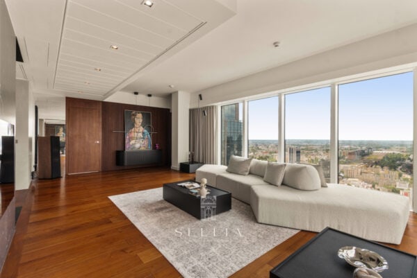 Luxury High-Floor Apartment | Złota 44
